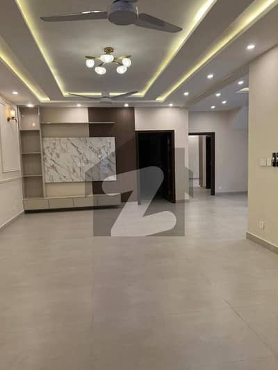 آئی ۔ 11 اسلام آباد میں 5 کمروں کا 5 مرلہ مکان 3.65 کروڑ میں برائے فروخت۔