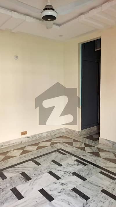 جی ۔ 9/4 جی ۔ 9,اسلام آباد میں 5 کمروں کا 6 مرلہ مکان 1.5 لاکھ میں کرایہ پر دستیاب ہے۔