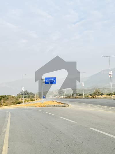 ڈی ۔ 12/3 ڈی ۔ 12,اسلام آباد میں 6 مرلہ رہائشی پلاٹ 3.5 کروڑ میں برائے فروخت۔