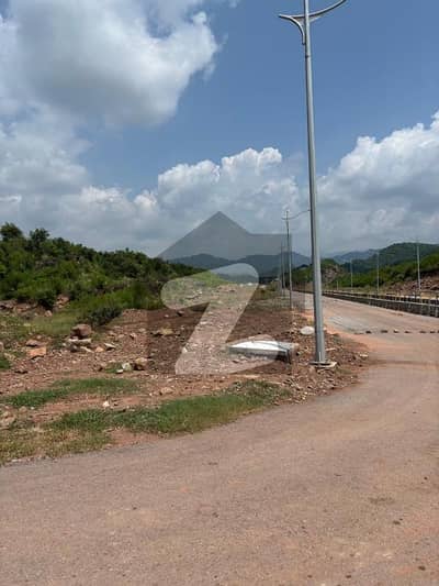 نیول فارمز ہاؤسنگ اسکیم سیکٹر ڈی ناول فارمز ہاؤسنگ سکیم,اسلام آباد میں 5 کنال رہائشی پلاٹ 4.8 کروڑ میں برائے فروخت۔