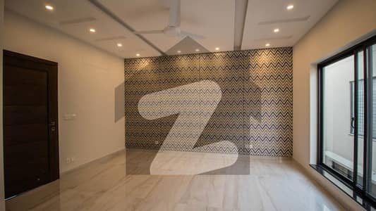 بینکرس ایوینیو کوآپریٹو ہاؤسنگ سوسائٹی لاہور میں 3 کمروں کا 1 کنال بالائی پورشن 70.0 ہزار میں کرایہ پر دستیاب ہے۔