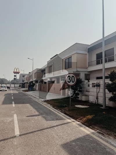 Brand new 5 bedroom house near Macdonald's for rent in Askari 10