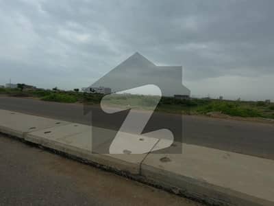 ڈی ایچ اے فیز 8 - زون ڈی ڈی ایچ اے فیز 8,ڈی ایچ اے ڈیفینس,کراچی میں 4 کنال رہائشی پلاٹ 30.0 کروڑ میں برائے فروخت۔