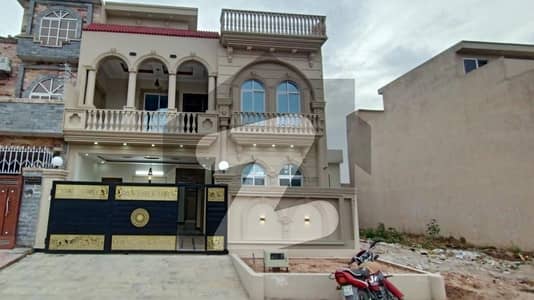 پاکستان ٹاؤن - فیز 1 پاکستان ٹاؤن,اسلام آباد میں 4 کمروں کا 5 مرلہ مکان 2.0 کروڑ میں برائے فروخت۔