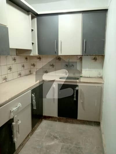 GOLDEN CHANCE 3 ROOM LEASED 2ND FLOOR FLAT FOR SALE IN NORTH KARACHI 11C2 NEAR GYM KHANA