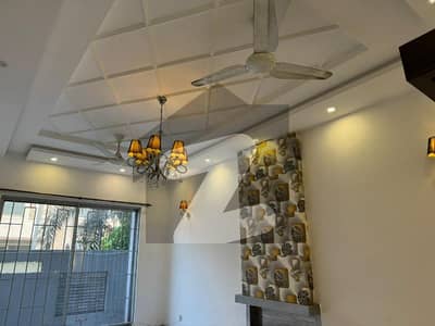 10 MARLA UPPER PORTION WITH GAS & SEPARATE WAPDA METER AVAILABLE FOR RENT IN FORMANITES HOUSING SCHEME BLOCK-E LAHORE.   VERY HOT LOCATION FOR LIVING IN FORMANITES HOUSING SCHEME.   3 BED ATTACH BATHROOM.   GAS AVAILABLE FACING PARK.