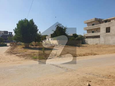 Chance deal corner plot in very resonable price ideal location