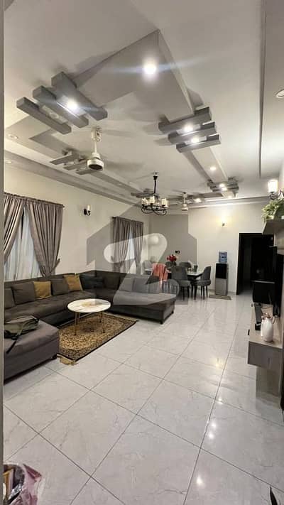 گلستانِِ جوہر ۔ بلاک 12 گلستانِ جوہر,کراچی میں 5 کمروں کا 10 مرلہ مکان 6.0 کروڑ میں برائے فروخت۔