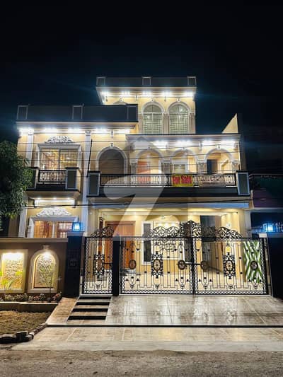 10.5 MARAL BRAND NEW HOUSE IS AVAILABLE FOR SALE IN WAPDA TOWN LAHORE