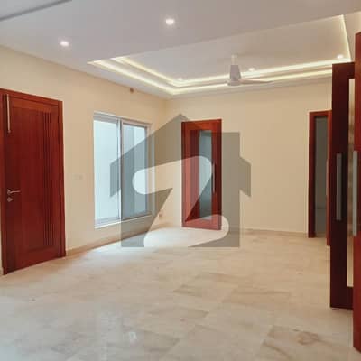 Ideal Lower Portion In D-12 Available