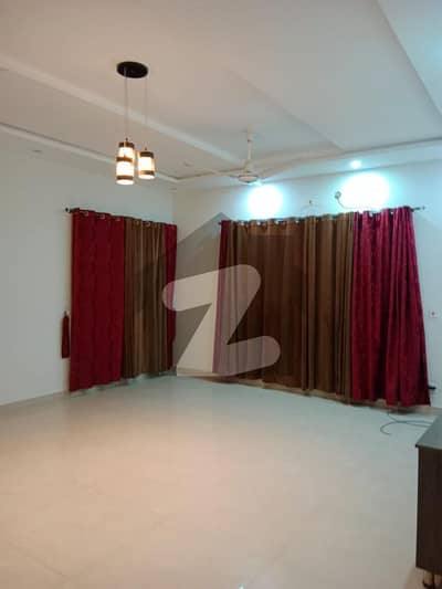 1 Kanal Uper Portion With Gas For Rent in Lake City Block M-2
