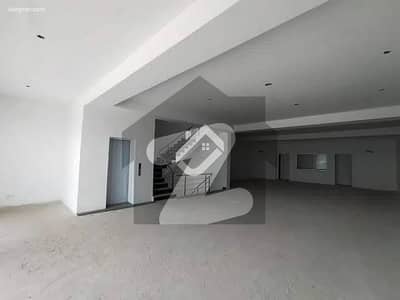 8 MARLA COMMERCIAL OFFICE FLOOR FOR RENT AVAILABLE