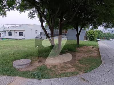 12 Marla plot for sale in zaraj housing scheme Islamabad