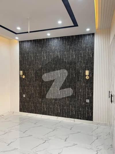 BEAUTIFUL HOUSE FOR RENT AVAILABLE WITH GAS