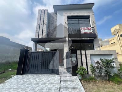 ڈی ایچ اے 11 رہبر فیز 2 ڈی ایچ اے 11 رہبر,لاہور میں 3 کمروں کا 5 مرلہ مکان 2.25 کروڑ میں برائے فروخت۔