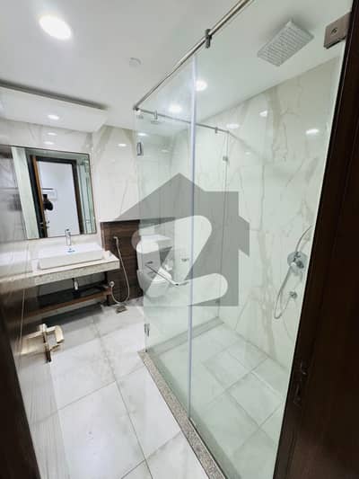 پینٹا سکوائر بائے ڈی ایچ اے لاهور ڈی ایچ اے فیز 5,ڈیفنس (ڈی ایچ اے),لاہور میں 2 مرلہ Studio فلیٹ 1.35 لاکھ میں کرایہ پر دستیاب ہے۔