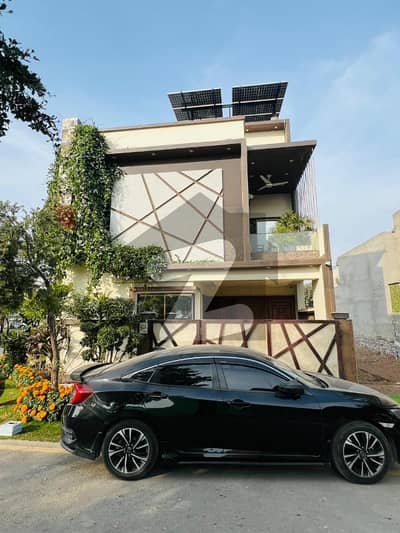 پارک ویو سٹی لاہور میں 4 کمروں کا 5 مرلہ مکان 1.95 کروڑ میں برائے فروخت۔