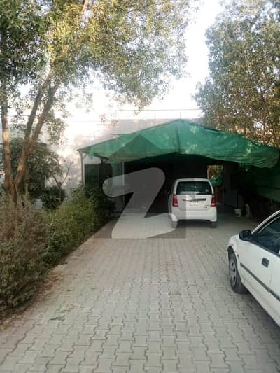 جاتی عمرہ روڈ لاہور میں 5 کمروں کا 3 کنال فارم ہاؤس 12.0 کروڑ میں برائے فروخت۔