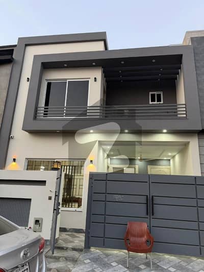 پارک ویو سٹی - ٹیولپ بلاک پارک ویو سٹی,لاہور میں 4 کمروں کا 6 مرلہ مکان 2.8 کروڑ میں برائے فروخت۔