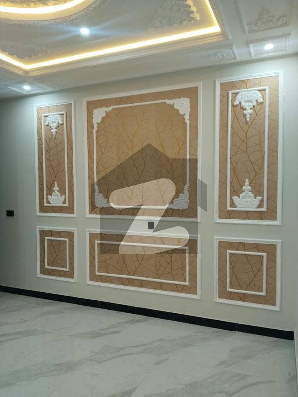 نیو شالیمار کالونی ملتان میں 3 کمروں کا 4 مرلہ مکان 1.2 کروڑ میں برائے فروخت۔ نیو شالیمار کالونی ملتان میں 3 کمروں کا 4 مرلہ مکان 1.2 کروڑ میں برائے فروخت۔