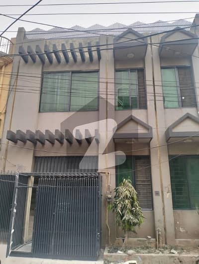 علامہ اقبال ٹاؤن لاہور میں 4 کمروں کا 5 مرلہ مکان 95.0 ہزار میں کرایہ پر دستیاب ہے۔