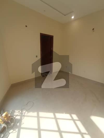 10 Marla Vip Upper Portion Near Ali Town Train Station