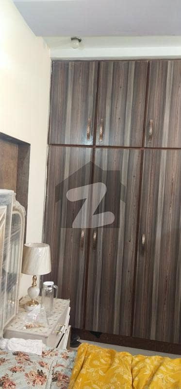 واپڈا ٹاؤن فیز 1 واپڈا ٹاؤن,لاہور میں 1 کمرے کا 5 مرلہ زیریں پورشن 43.0 ہزار میں کرایہ پر دستیاب ہے۔