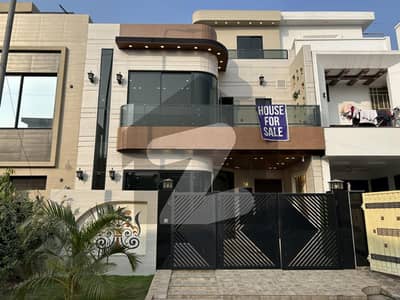 Your Search Ends Right Here With The Beautiful Near to Park House In Park View City - Crystal Block At Affordable Price Of Pkr Rs. 18500000