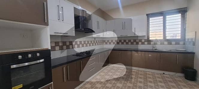 Luxurious 500 Yards Bungalow For Sale Prime DHA Phase 8 | 3+3 Bedrooms | 4 Years Old