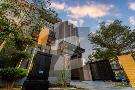 ڈی ایچ اے 9 ٹاؤن - بلاک ای ڈی ایچ اے 9 ٹاؤن,ڈی ایچ اے ڈیفینس,لاہور میں 5 مرلہ رہائشی پلاٹ 1.04 کروڑ میں برائے فروخت۔