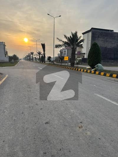 پارک ویو سٹی لاہور میں 5 مرلہ رہائشی پلاٹ 53.0 لاکھ میں برائے فروخت۔