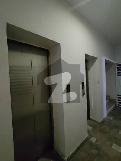 سدره کیپیٹل جوہر چورنگی روڈ,گلشنِ اقبال ٹاؤن,کراچی میں 2 کمروں کا 5 مرلہ فلیٹ 1.6 کروڑ میں برائے فروخت۔