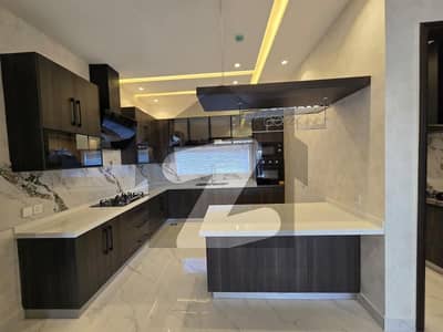 ڈی ایچ اے فیز 2 ڈیفنس (ڈی ایچ اے),لاہور میں 7 کمروں کا 2 کنال مکان 7.0 لاکھ میں کرایہ پر دستیاب ہے۔