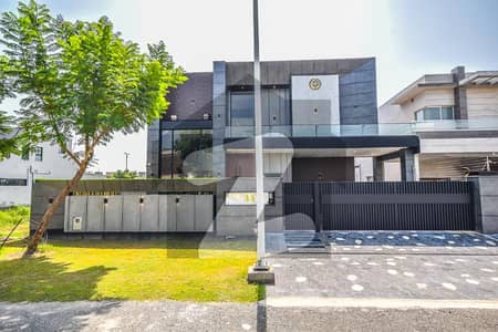 ڈی ایچ اے فیز 7 ڈیفنس (ڈی ایچ اے),لاہور میں 5 کمروں کا 1 کنال مکان 3.3 لاکھ میں کرایہ پر دستیاب ہے۔