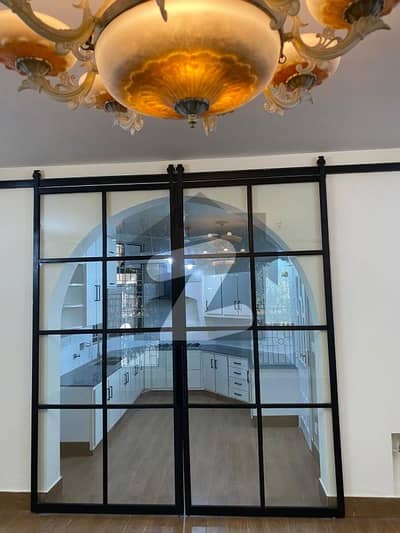 ایف ۔ 10 اسلام آباد میں 3 کمروں کا 1 کنال بالائی پورشن 3.5 لاکھ میں کرایہ پر دستیاب ہے۔