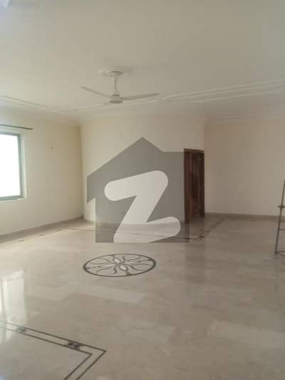 ای ۔ 11/4 ای ۔ 11,اسلام آباد میں 3 کمروں کا 1 کنال بالائی پورشن 2.1 لاکھ میں کرایہ پر دستیاب ہے۔