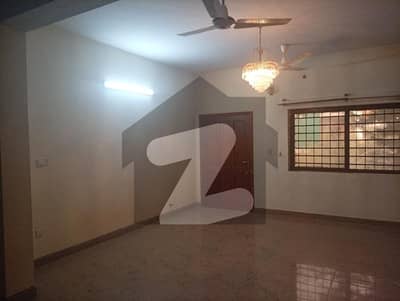 جی ۔ 9 اسلام آباد میں 4 کمروں کا 14 مرلہ بالائی پورشن 1.65 لاکھ میں کرایہ پر دستیاب ہے۔