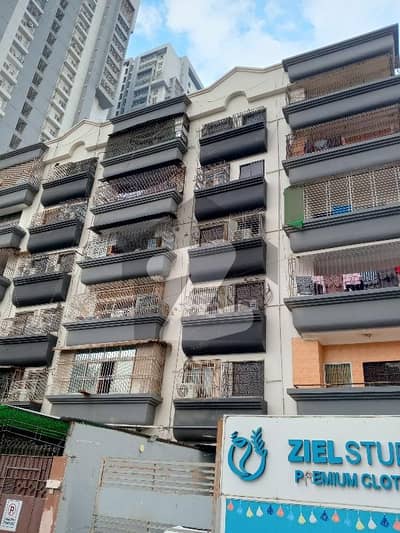 3 bedrooms appartment available for rent in parsa views near Clifton bridge Karachi