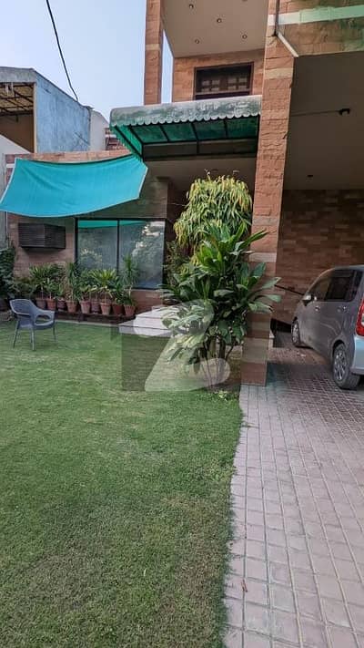 1 KANAL USED PERSONAL OWNER BUILT Double Storey House Ultra Modern Style Available For Sale In Johar Town Phase Ii Lahore By Fast Property Services