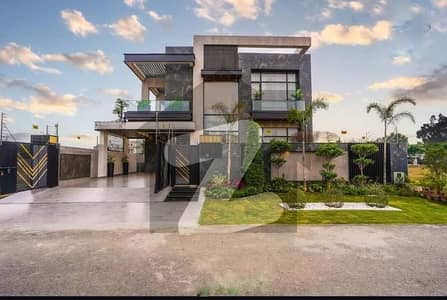 ڈی ایچ اے فیز 6 ڈیفنس (ڈی ایچ اے),لاہور میں 5 کمروں کا 1 کنال مکان 11.5 کروڑ میں برائے فروخت۔