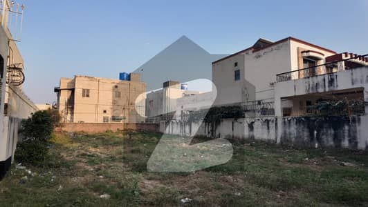 S BLOCK NEAR TO THIS 967 PLOT FOR SALE