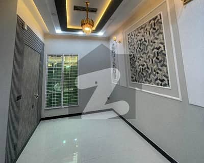 الحفیظ گارڈن - فیز 2 مین کینال بینک روڈ,لاہور میں 3 کمروں کا 3 مرلہ مکان 1.35 کروڑ میں برائے فروخت۔