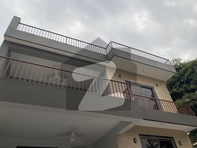 Beautiful First Entry House At Ideal Location Of G-10 Main Street Available For Sale