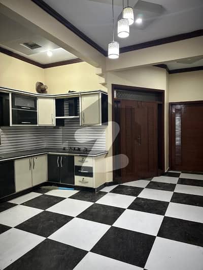 گلشنِ اقبال - بلاک 6 گلشنِ اقبال,گلشنِ اقبال ٹاؤن,کراچی میں 4 کمروں کا 7 مرلہ بالائی پورشن 90.0 ہزار میں کرایہ پر دستیاب ہے۔