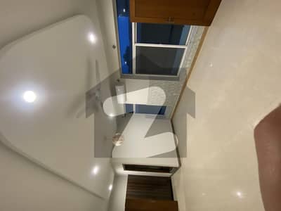 ایف ۔ 7 اسلام آباد میں 7 کمروں کا 1 کنال مکان 16.0 لاکھ میں کرایہ پر دستیاب ہے۔