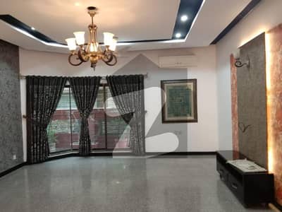 1 Kanal Slightly Used Super Out House Prime Hot For Sale Dha Phase3