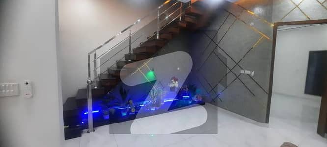 پیراگون سٹی ۔ وُوڈز بلاک پیراگون سٹی,لاہور میں 3 کمروں کا 5 مرلہ مکان 2.4 کروڑ میں برائے فروخت۔