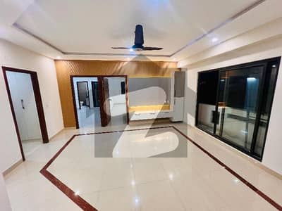 Warda Hamna 1850 Square Feet Flat On Investor Price For Sale