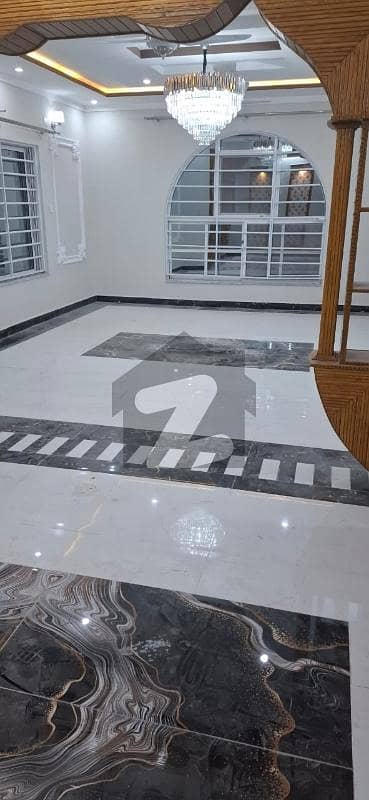 جی ۔ 13 اسلام آباد میں 3 کمروں کا 1 کنال بالائی پورشن 1.9 لاکھ میں کرایہ پر دستیاب ہے۔