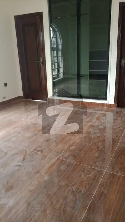 آرکیٹیکٹس انجنیئرز ہاؤسنگ سوسائٹی لاہور میں 2 کمروں کا 10 مرلہ زیریں پورشن 90.0 ہزار میں کرایہ پر دستیاب ہے۔